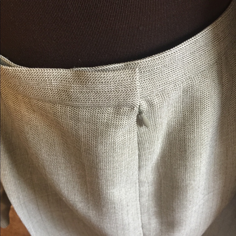 Grey suit - Picture 7 of 8